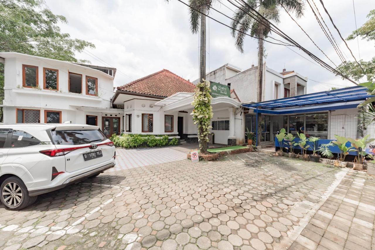 Hotel O Bandung Near Stadion Siliwangi Formerly The Ethnic Hotel Bandung Exterior foto